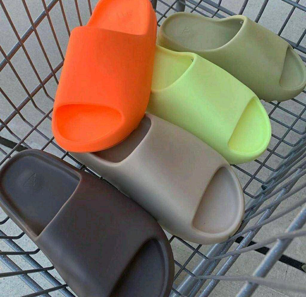 Buy Yezzy Slides Online - Image 13