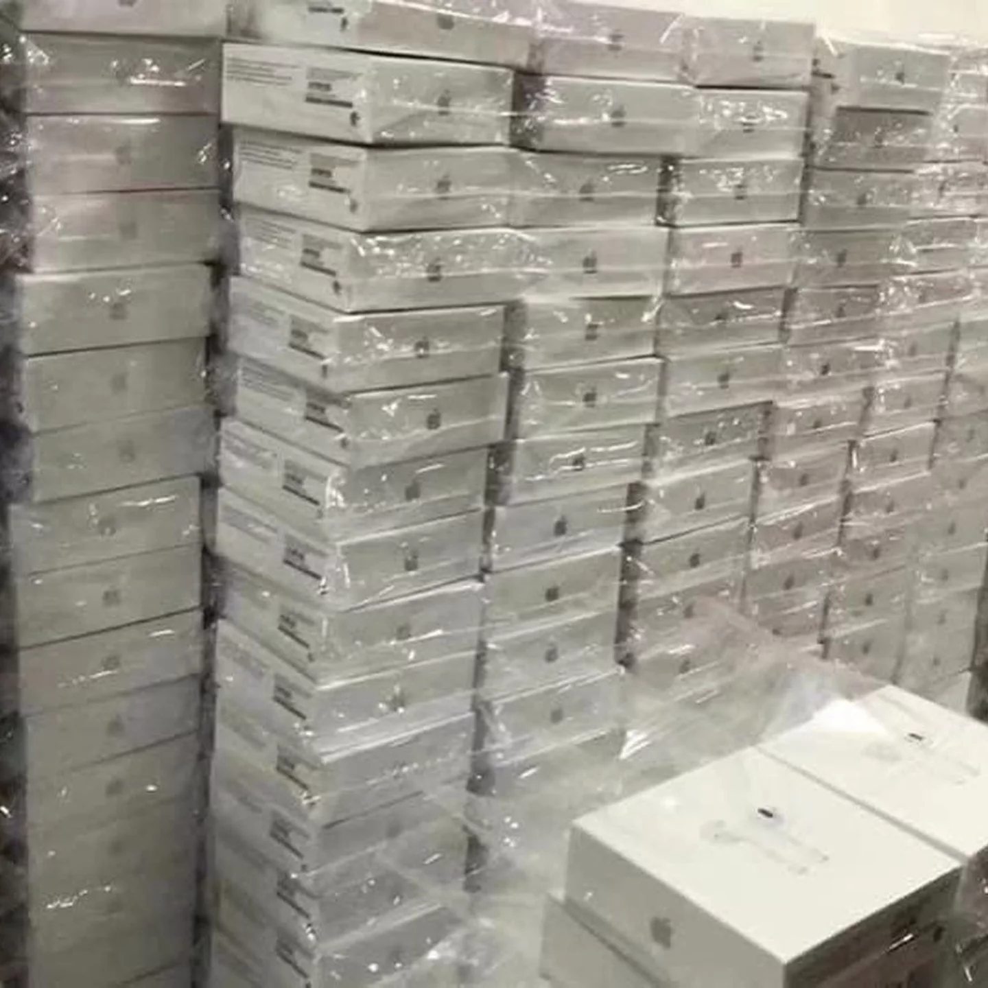 EarPods Pallets For Sale - Image 3