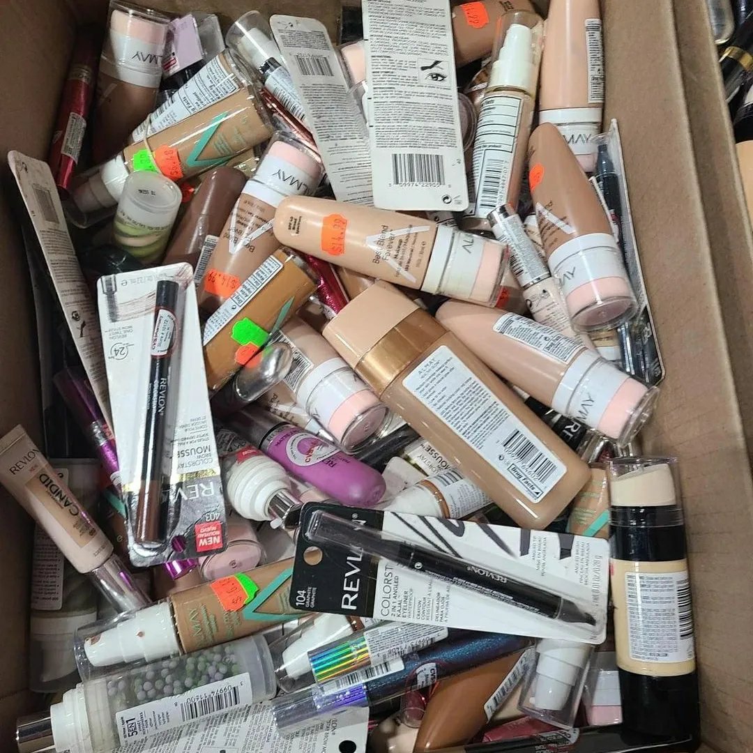 Wholesale Cosmetic Pallets Online - Image 19