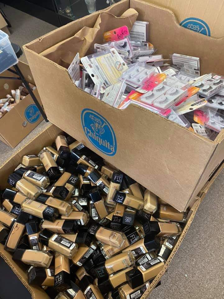 Wholesale Cosmetic Pallets Online - Image 20